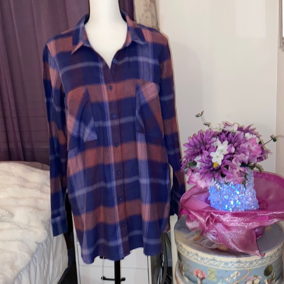 Mudd Women’s Plaid Shirt - Picture 1 of 7